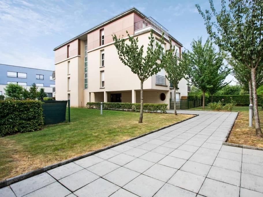 Les Paves De Prague - Appartement Pour 4 A 10 Minutes De Disneyland Paris Montevrain Bagian luar foto