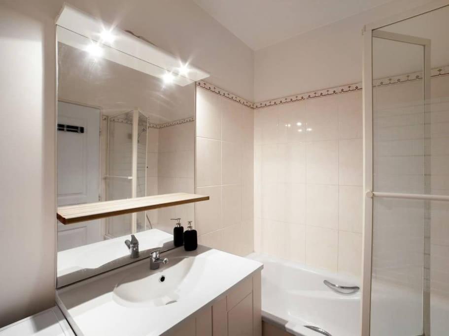 Les Paves De Prague - Appartement Pour 4 A 10 Minutes De Disneyland Paris Montevrain Bagian luar foto