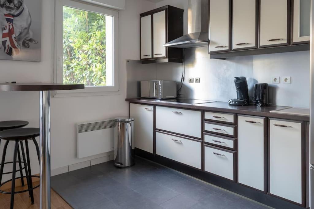 Les Paves De Prague - Appartement Pour 4 A 10 Minutes De Disneyland Paris Montevrain Bagian luar foto